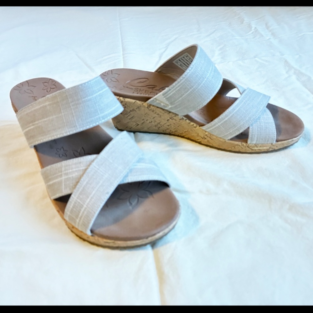 Skechers Women's Cream Wedge Sandals